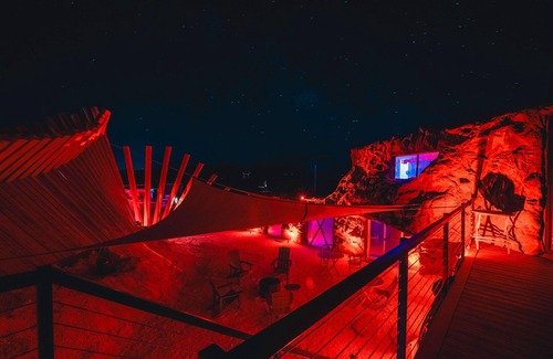 Beryl Junction Villa | Cave 1
