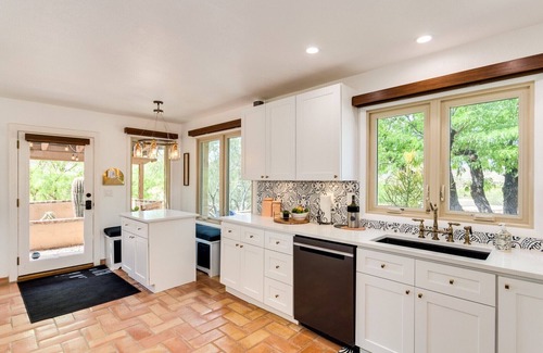 Cave Creek Villa | Cave Creek, walk to town and Black Mountain