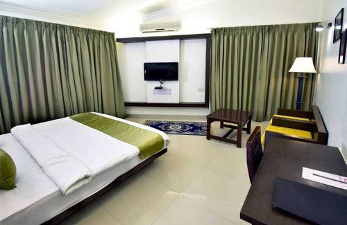 Nashik Hotel | CAVES COUNTY RESORT