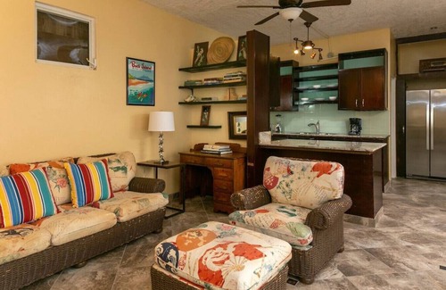 Estate Enighed House | Cay Syrah! 6 bedroom home! Solar/battery backup