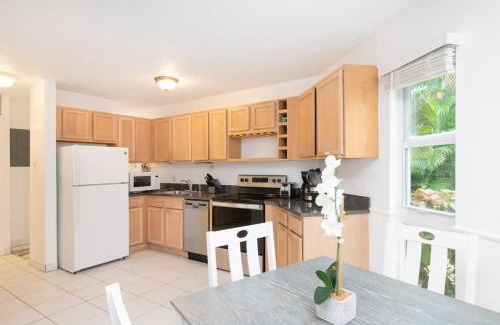 Seven Mile Beach House | Cayman Reef Resort #52