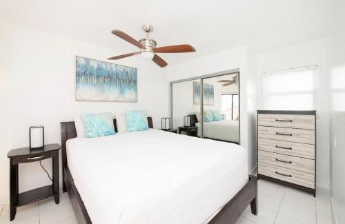 Seven Mile Beach House | Cayman Reef Resort #52