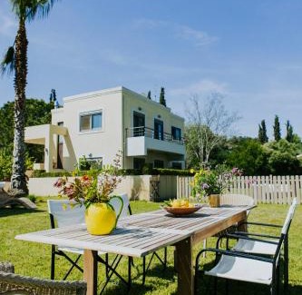 Psalidi Villa | Caza Bella Vista a Luxurious House