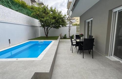 Glyfada House | Caza pool Glyfada