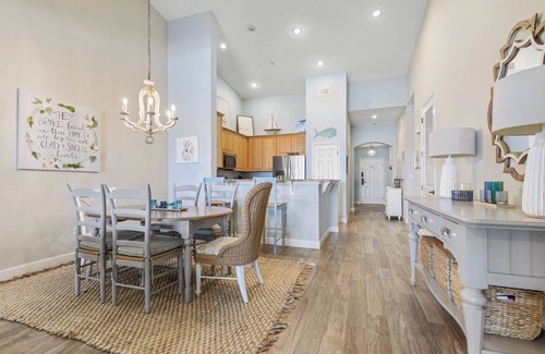 Palm Coast Condo | CB 564 completely remodeled floor to ceiling! Come see Cinnamon Beach!