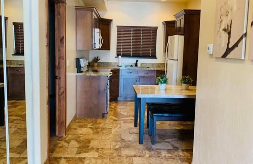 Roosevelt Hotel | CB&M Executive Suites