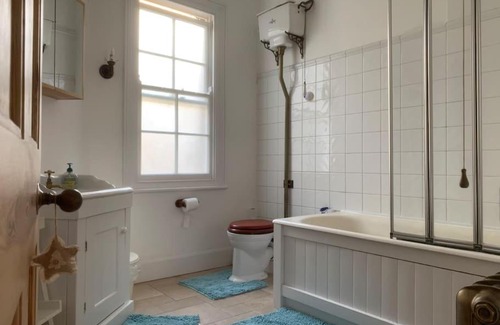 Rotherhithe House | CB53 Tower Bridge Townhouse 2 bathrooms & Free parking
