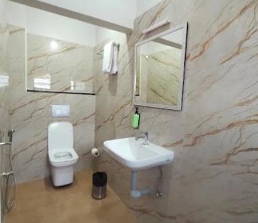 Guindy Hotel | CBL104 Inn By Blessings Hospitality