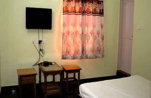 Tindivanam Hotel | CBR Guest House