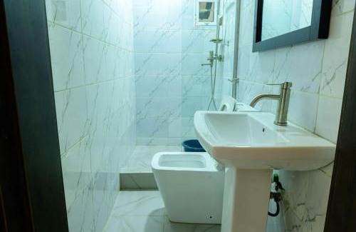 Abuja Apartment | Cc & Cg Homes Cozy 2 Beds Apart-24Hrs Power WIFI Security