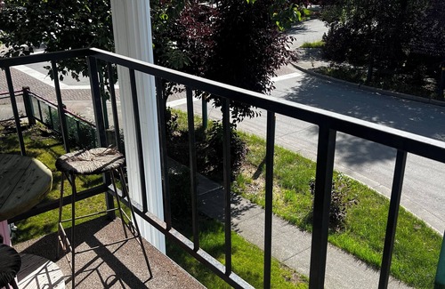 Fairview Apartment | CC & Q, Clean Cozy and Quiet this 2-bedroom unit in Anchorage with WiFi, AC