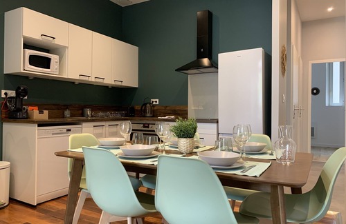 Quartier Hyper-Centre Apartment | #CD L' Ainé 👨‍👩‍👦‍👦| Jean Jaurès | Tramway A, B and E| T3 équipé