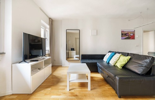 Duomo Apartment | CDT Duomo - Three Bedroom Apartment, Sleeps 6