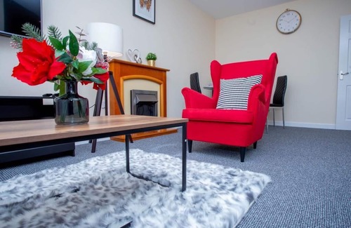 Moulton Apartment | Cedar apartment 1 - Two bedroom en-suite apartment