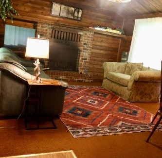 Ashford Apartment | Cedar at Rainier Lodge (0.4 m from Mt.Rainier)