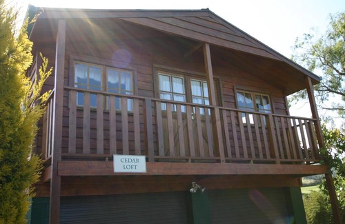 Blackmans Bay House | Cedar Cottages Blackmans Bay