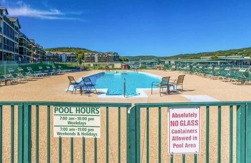 Camdenton Condo | Cedar Glen 133-2C - Walk-in Unit with Great View on the Quiet Side!