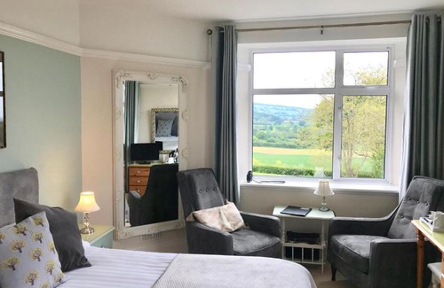 Old Cleeve Bed & Breakfast | Cedar House