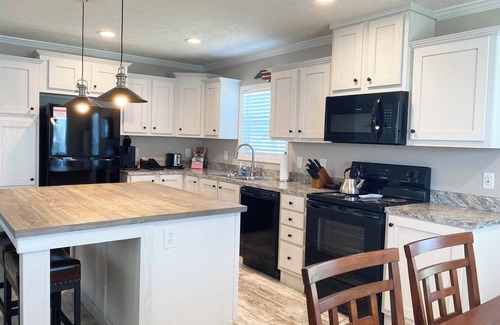 Cedar Island House | Cedar Island Bay ~ Great Sunrises & Beautiful Water Views ~ Quiet Setting