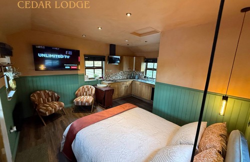 Bury St Edmunds House | Cedar Lodge