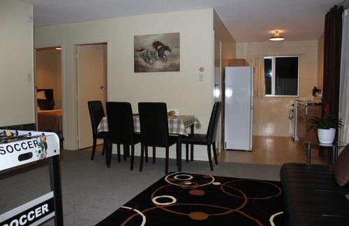 Hamilton North Hotel | Cedar Lodge Motel Hamilton