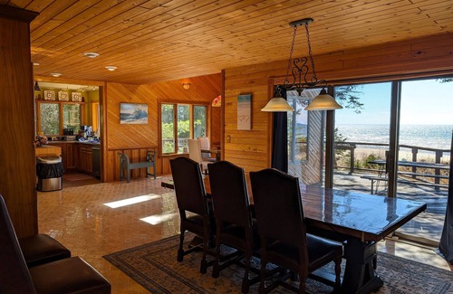 Naubinway Cottage | Cedar Lodge on Lake Michigan