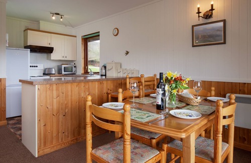 Minehead Cabin | Cedar Lodge - sleeps 4 guests in 2 bedrooms