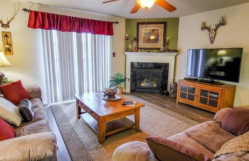 Pigeon Forge Apartment | Cedar Lodge
