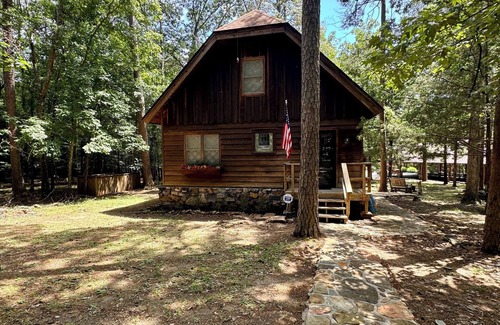 Drasco Cabin | Cedar Pines Cabin – Relax & Unwind in Peaceful Tannenbaum