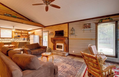 Lake Lafayette Cottage | 'cedar Pointe' - Peaceful Lake Cabin in Odessa