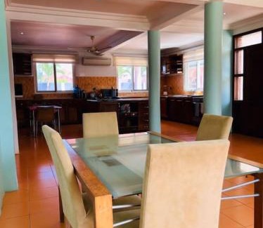 Teshie House | CEDAR RESIDENCE