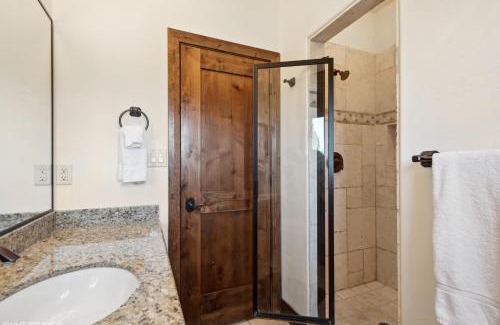 Zion National Park East Entrance House | Cedar Ridge- Hot tub, Private, Minutes from Zion