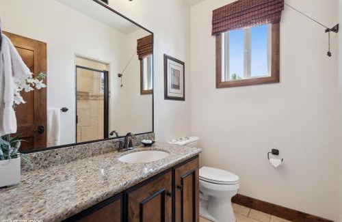 Zion National Park East Entrance House | Cedar Ridge- Hot tub, Private, Minutes from Zion