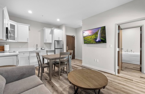 Sandpoint Hotel | Cedar Street Hotel and Suites
