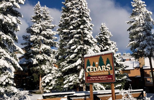 Peak 9 House | Cedars 21 Ski In Ski Out 3 bedroom, 2 1/2 bath, Hot Tub, Electric car charger