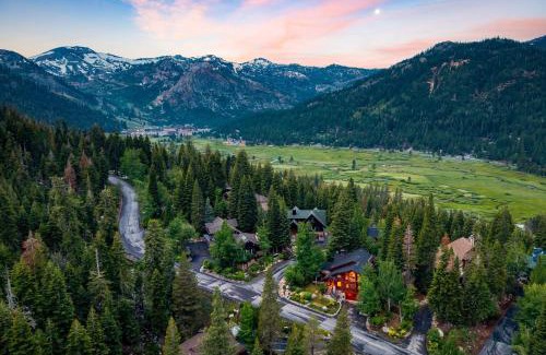 Olympic Valley House | Cedars at Palisades by AvantStay Hot Tub Resort Access and Mountain Views