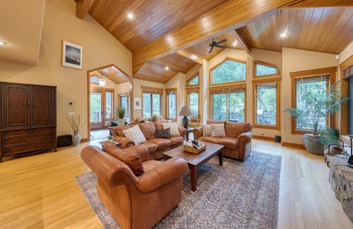 Olympic Valley House | Cedars at Palisades by AvantStay Hot Tub Resort Access and Mountain Views