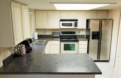 Mount Vernon House | Cedarwood Manor - The Perfect Home for the Family!
