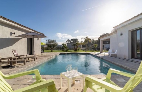 Preconil House | Cedelen by Interhome