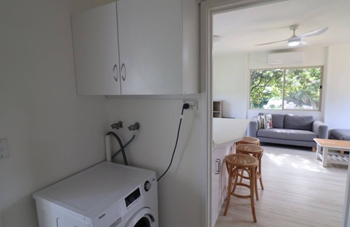Mallacoota Apartment | Cedric Cottage, 1B Cedric Court