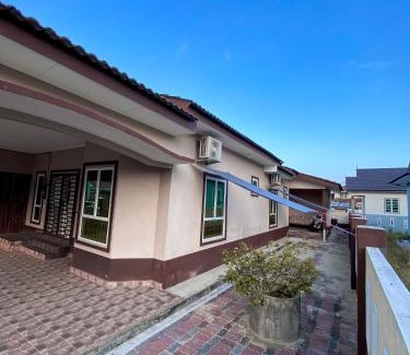 Kampung Sura Masjid House | Ceiba View Homestay