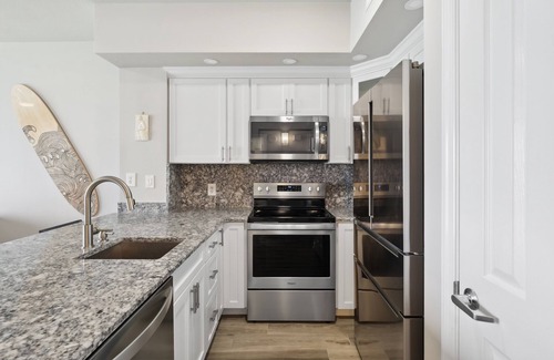 Miramar Beach Condo | CELADON BEACH RESORT by HAVEN BEACH RENTALS~GULF FRONT Bedroom! FREE Beach Chair Service! Quiet West End
