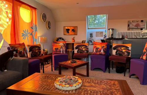 Shotts House | Celebrating or Relaxing 5-star farm stay with spa and more!