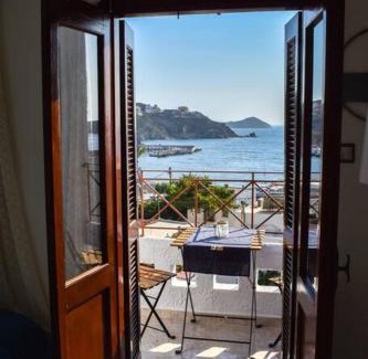 Mirties House | Celeste House