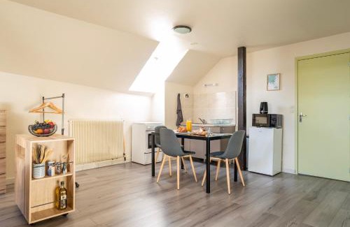 Sarrebourg Apartment | Celestial - GOLDEN TREE - WIFI - 20min St-Croix & Center Parcs