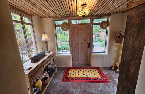 Taos House | Celia -walk to town -Mini Split AC Units in each bedroom-Hot Tub