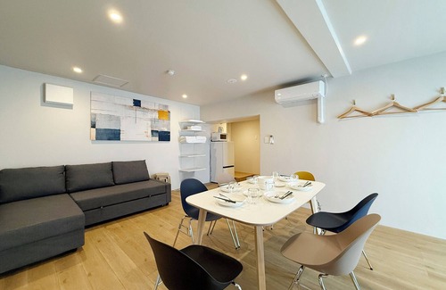 Hiroshima City Centre Apartment | Celine Kanayama 101