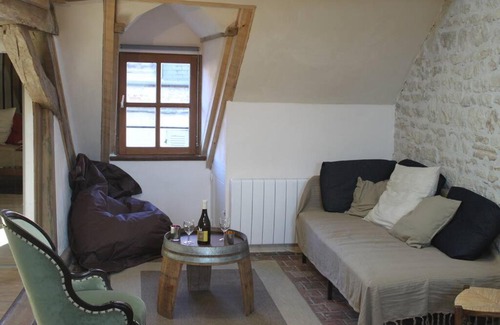 Vezelay Apartment | Cellier de l'abbaye- gîte Tête à Tête