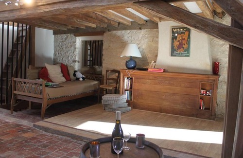 Vezelay Apartment | Cellier de l'abbaye- gîte Tête à Tête