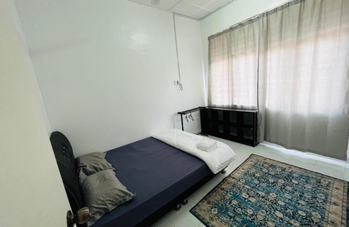 Batu Buruk House | Cendana Residence Homestay 5 @ Kuala Terengganu City